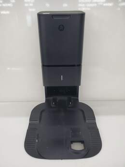 iRobot Clean Base Automatic Dirt Disposal Untested