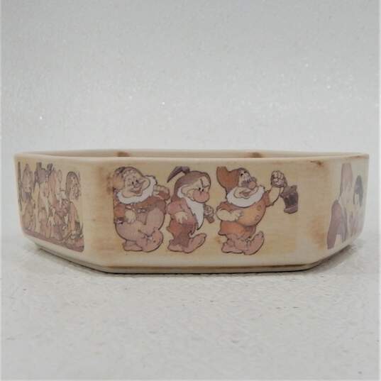 Disney Snow White & Seven Dwarfs 70th Anniversary Porcelain Box Commemorative Gift image number 6