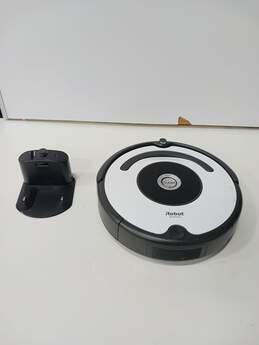 iRobot Roomba 670 Robot Vacuum w/ Charging Dock