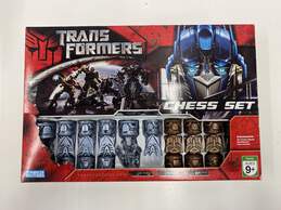 Transformers Chess Set 2007 Hasbro Parker Bros
