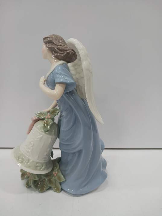 Grandeur Noel Collectors Angel Figurine image number 2