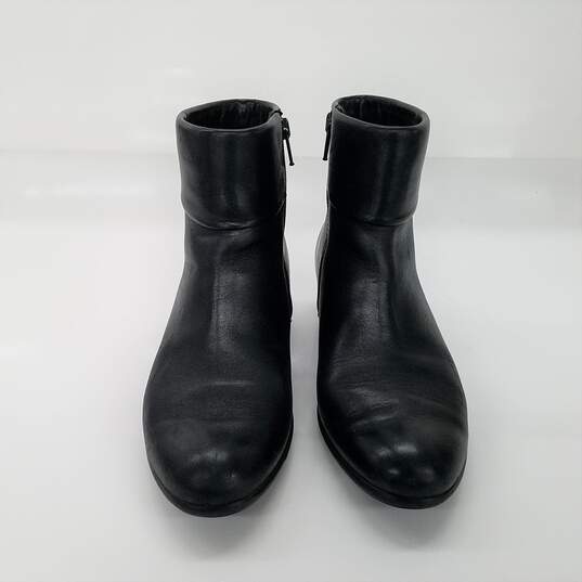 Wm ECCO Black Ankle Boots Sz 6.5 US | 37 EU image number 2