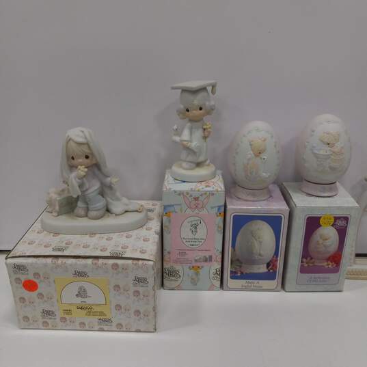 Lot of 11 Precious Moments Collectibles image number 4