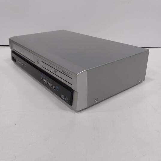 Panasonic DVD/VHS Player Model PV-D744S image number 4
