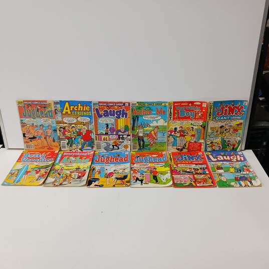 12pc Lot of Assorted Archie Comic Books image number 1