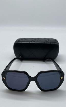 Chanel Black Sunglasses - Size One Size alternative image