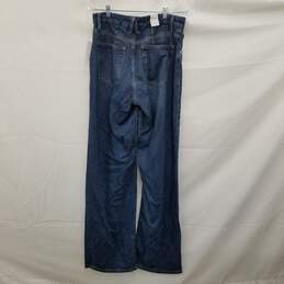 Good American Flare Jeans NWT Size 4/ 27 alternative image