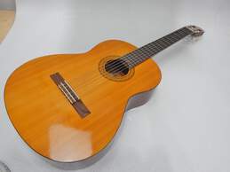 Yamaha Model CM40 Wooden Classical Acoustic Guitar w/ Soft Gig Bag alternative image