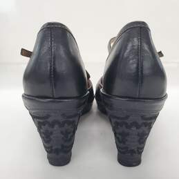 Clark Artisan Women's Black Leather Heels Size 8M alternative image