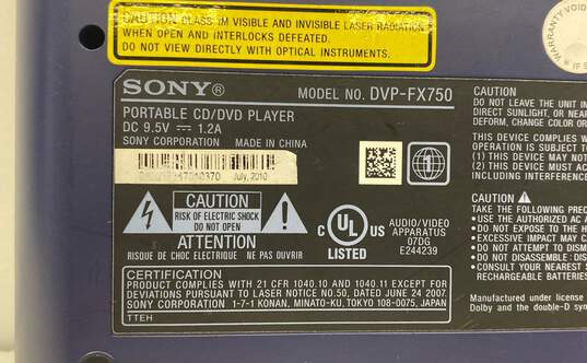 Sony DVP-FX750 DVD/CD Portable Player 7" Screen With Accessories image number 7
