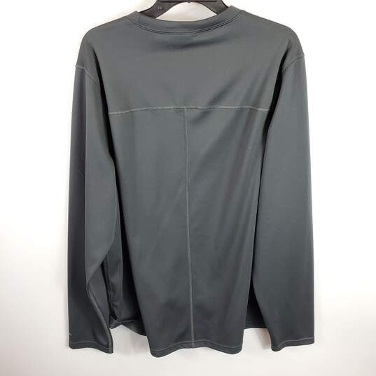 The North Face Men Black Long Sleeve XL image number 2