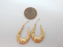 14K Yellow Gold Shrimp Hoop Earrings 1.5g alternative image