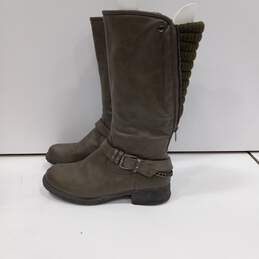 Muk Luk Women's Green Faux Leather Back Zip Boots Size 39