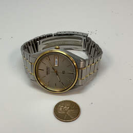 Designer Seiko 7N43-7A50 Two-Tone Dial Stainless Steel Analog Wristwatch alternative image