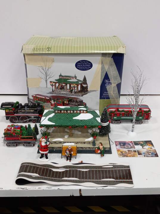 Department 56 Holiday Gift Set Holiday Express In Box image number 1