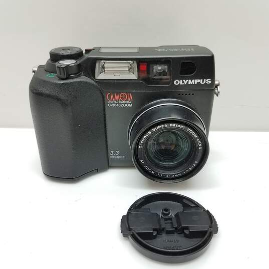 OLYMPUS C3040 3.2MP Digital Camera w/ 3x Optical Zoom Black image number 1