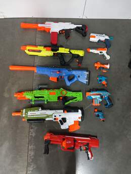 Bundle of 12 Assorted Nerf Dart Guns alternative image