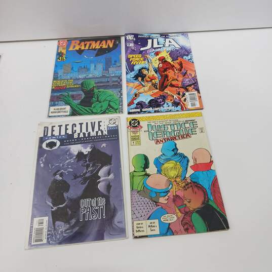 Bundle of Assorted Comics image number 2