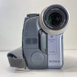 Sony Handycam DCR-TRV22 MiniDV Camcorder (For Parts or Repair)
