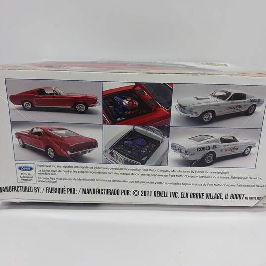 Revell Muscle 68' Mustang GT 2 n' 1 Model Kit IOB image number 5