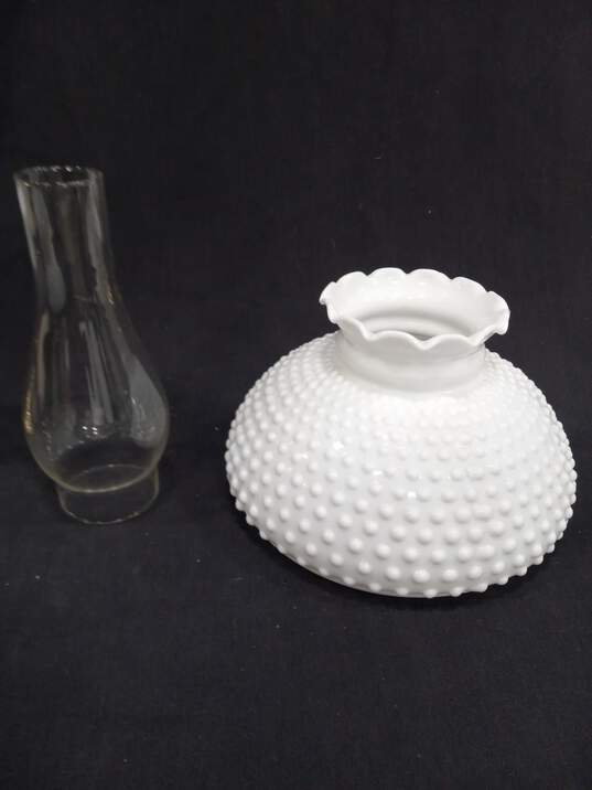 Vintage Milk Glass Hobnail Table Lamp image number 5