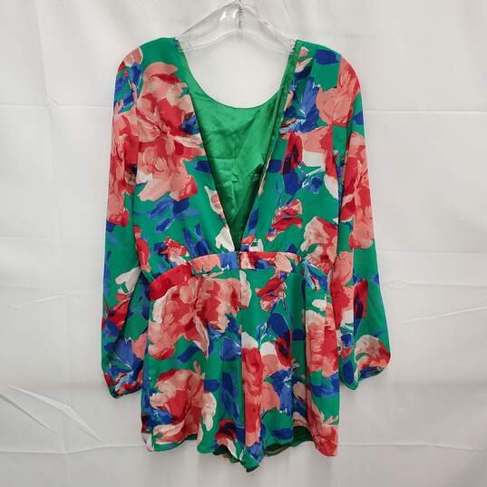 NWT Lulu's WM's Green Floral Romper Size L image number 1