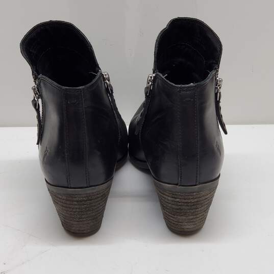 Frye Judith Ankle Boots Size 7M image number 4