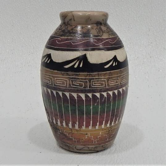 Native American Navajo Horse Hair Pottery 5" Vase Signed image number 3