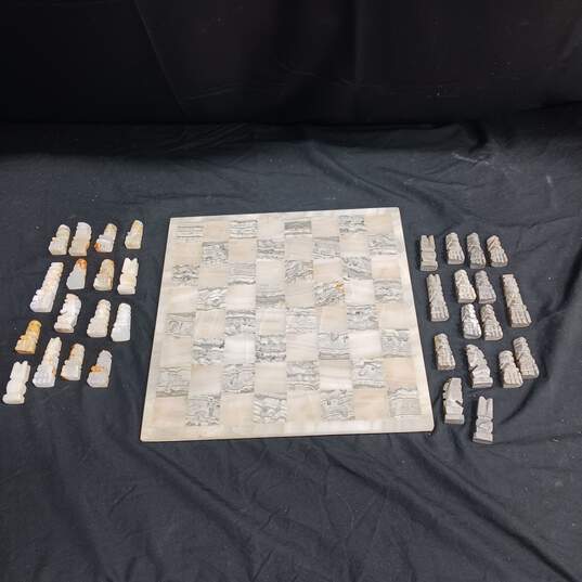 Onyx Stone Chess Board & Pieces image number 1