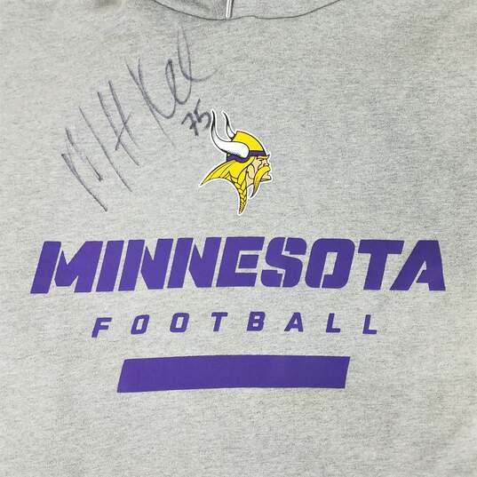 Minnesota Vikings Gray Hoodie Sz. L Signed by Matt Kalil image number 4