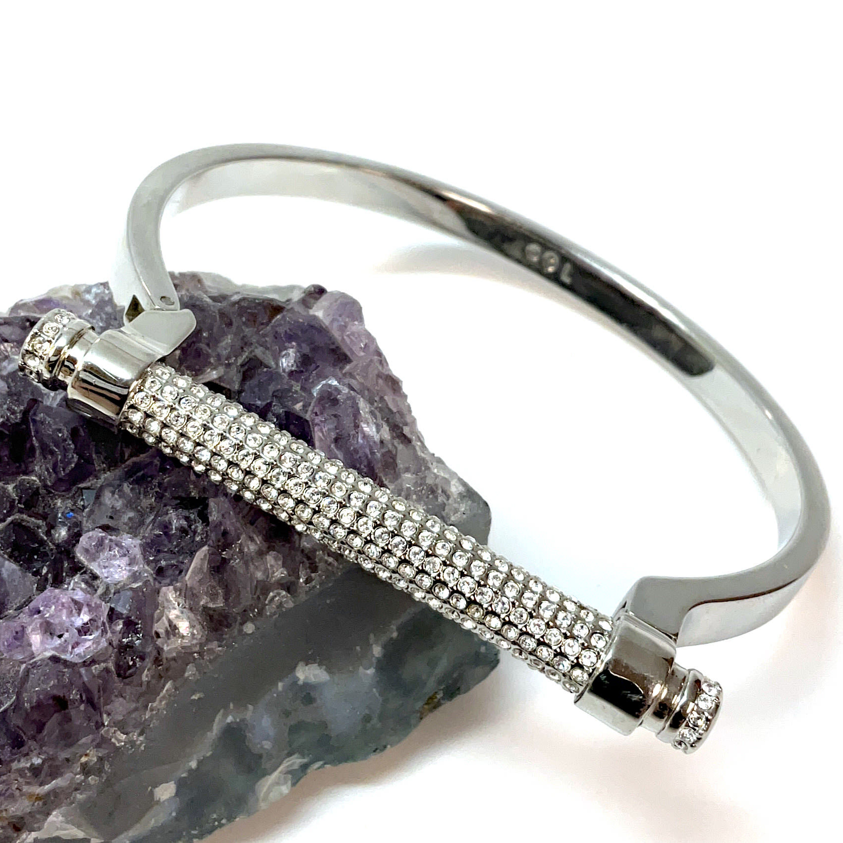 Shiny And Bright DIY Swarovski Crystal Friendship Bracelet - Styleoholic