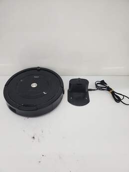 iRobot Roomba 805 Cordless Wi-Fi Robotic Vacuum Cleaner W/ Charger Untested
