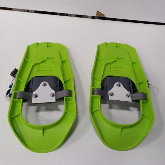 Yukon Charlies Scout Junior 7x16 Snowshoes NWT image number 5