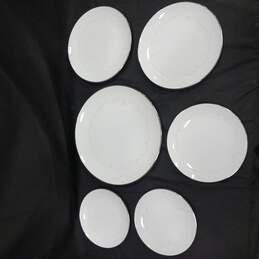 Bundle of 6 Various Noritake Dinnerware Plates alternative image
