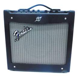 Fender Brand Mustang I (V.2) Model Black Electric Guitar Amplifier