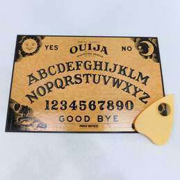 Vintage 1992 Parker Brothers Ouija Board Mystifying Oracle Game alternative image