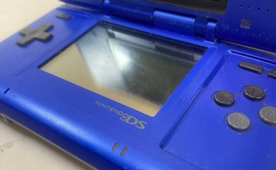 Nintendo DS- Blue image number 2