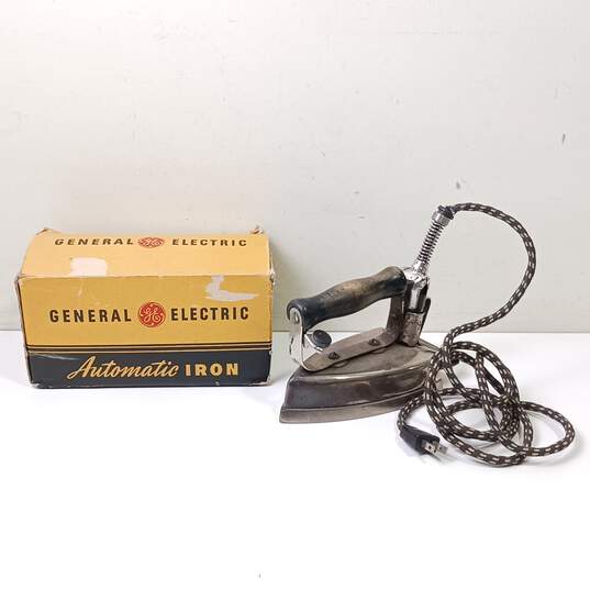Vintage General Electric Automatic Iron image number 1