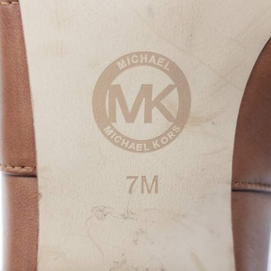 Michael Kors ST13K Women Heels Tan Size 7M image number 10