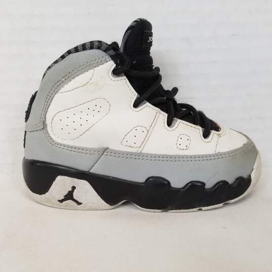 Nike  Baby Air Jordan 9 Retro Toddler Size  6C   Color Blac kWhite Gray image number 1