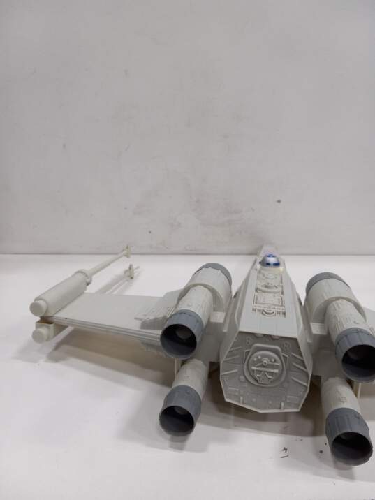 Star Wars Large X-Wing Fighter image number 4