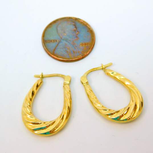 14K Yellow Gold Swirl Oblong Hoop Earrings 1.6g image number 5