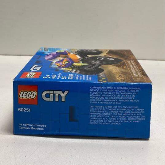 Lego City Monster Truck 55 Piece Building Set image number 5