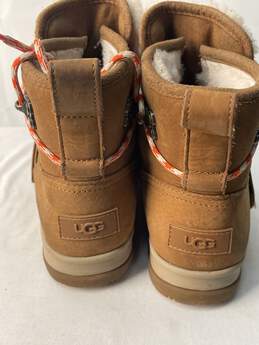UGG Classic Tan Weather Hiker Boots Size 7 Gently Loved IOB alternative image