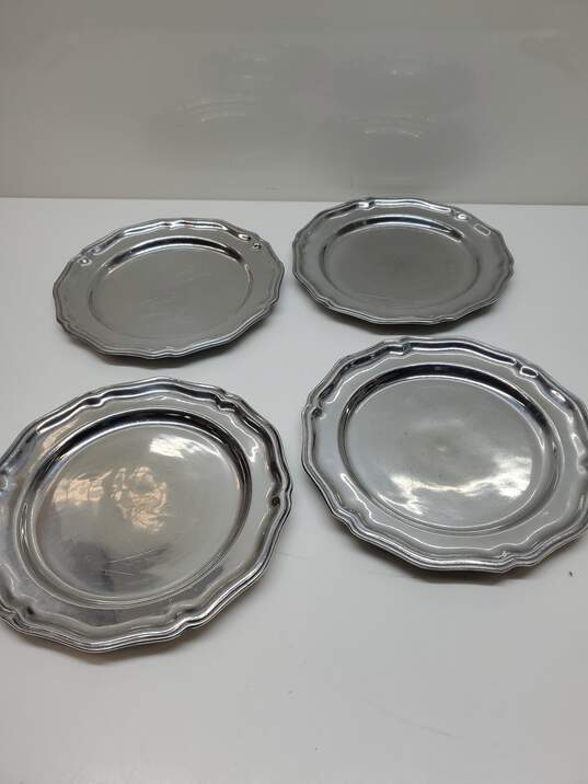 B# 4 Pc Set VTG. Wilton Armetale Queen Anne Pewter Dinner Plates Approx. 10 in. image number 3