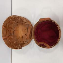 Bundle of 2 Handwoven Wicker Baskets w/ Handles & 1 Basket Liner alternative image