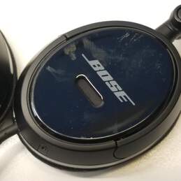 Bose On Ear Wired Headphones with Soft Case alternative image