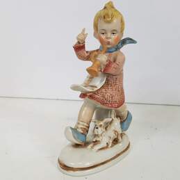 Vintage Figurines  Set of 2 Germany Porcelain Figures alternative image