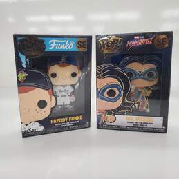 Funko Pop! Enamel Pins Ms. Marvel & Freddy Funko Aquasox