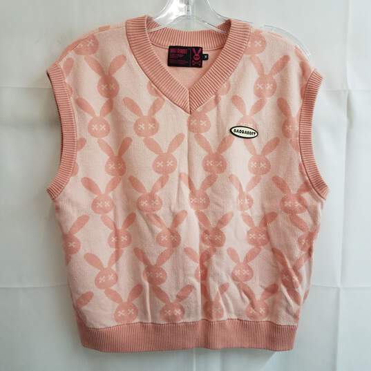 Pink bunny print sweater vest women's M image number 1